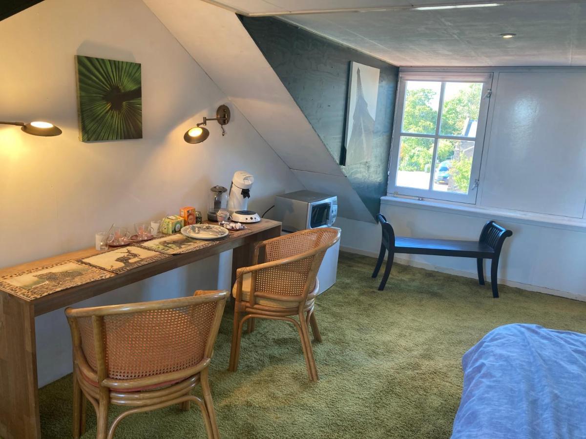 Luc'S Place, Waterbed Grote Kamer Zoeterwoude 外观 照片
